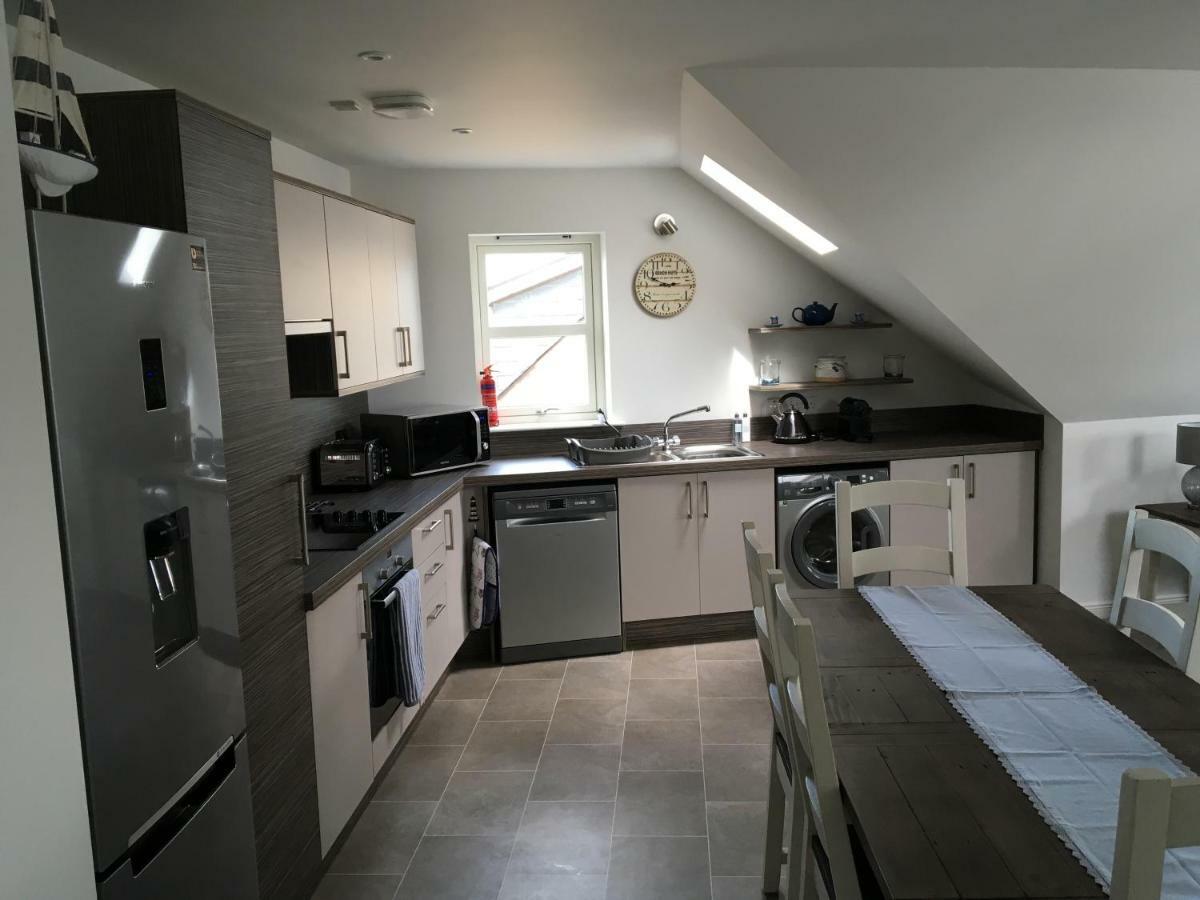 Riverbank Apartments Неърн Екстериор снимка